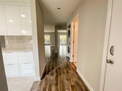 228 Lakeside Cir unit 3, Sunrise, FL 33326 - photo 2