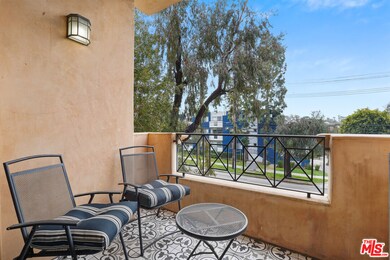 16123 W Sunset Blvd unit 202, Pacific Palisades, CA 90272 - photo 5