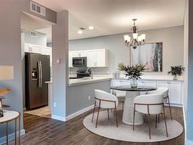 8601 Park Ln unit 414, Dallas, TX 75231 - photo 2