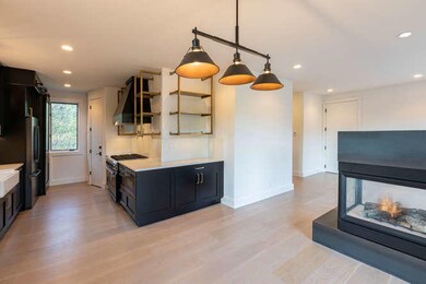 333 Adams Ranch Road-small-007-008-Dinin