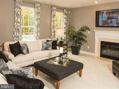 15609 Copper Beech Dr, Upper Marlboro, MD 20774 - photo 5