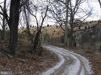 220 6th St unit 1000213909, Moorefield, WV 26836 - photo 2