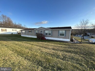 63 Black Bear Ct, Honey Brook, PA 19344 - photo 2