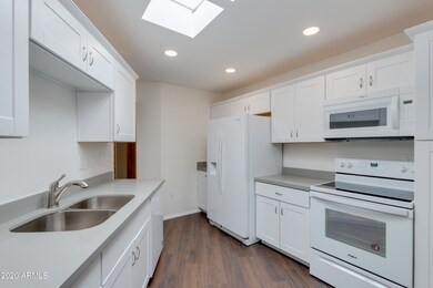 13808 N 109th Ave, Sun City, AZ 85351 - photo 2