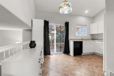 3828 S Rome Way, Aurora, CO 80018 - photo 5