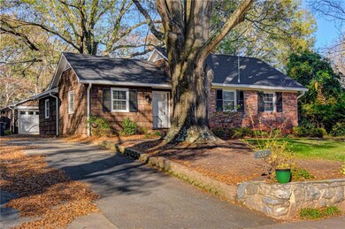 2001 Colonial Place, Winston Salem, NC 27104 - photo 3