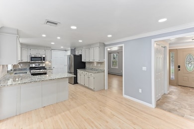 3 Centennial Dr, Blackstone, MA 01504 - photo 4