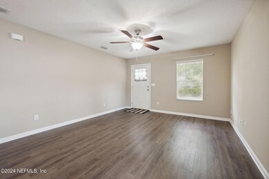 256 Aquarius Cir N, Jacksonville, FL 32216 - photo 5