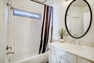 1742 Michigan St unit C, Houston, TX 77006 - photo 5