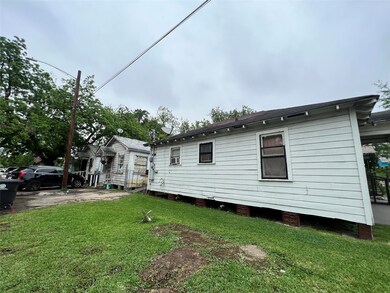 3301 Collingsworth St, Houston, TX 77026 - photo 7
