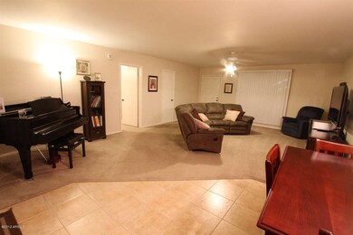(5) Great Room