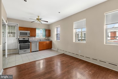 2100 S Lambert St unit 2, Philadelphia, PA 19145 - photo 3