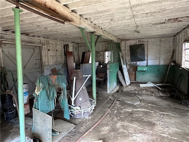 521 Bolivar Dr, Foster Township, PA 16701 - photo 5