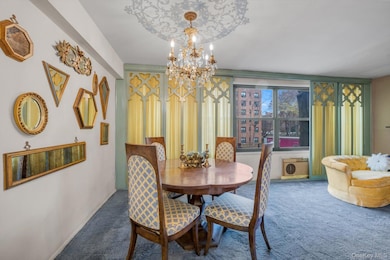 Windsor Park unit 1c, Oakland Gardens, NY 11364 - photo 6