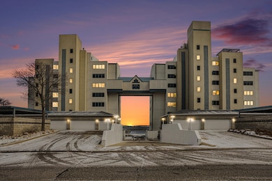 2964 Lakeshore Dr unit E403, Muskegon, MI 49441 - photo 3