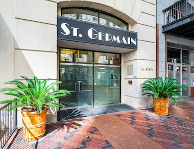 705 Main St. #206