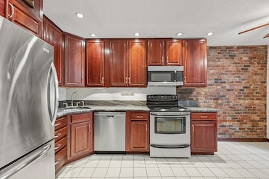 8 Wiget St unit 1, Boston, MA 02113 - photo 7