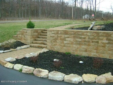 406 Cedar Dr, Drums, PA 18222 - photo 5