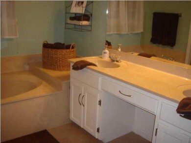 710 Putter Master Bath