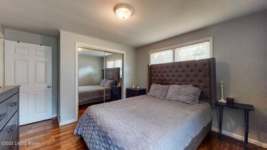 7710 Poinsettia Dr Louisville KY 40258-2