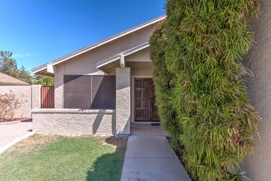 2227 S Las Palmas Cir-4