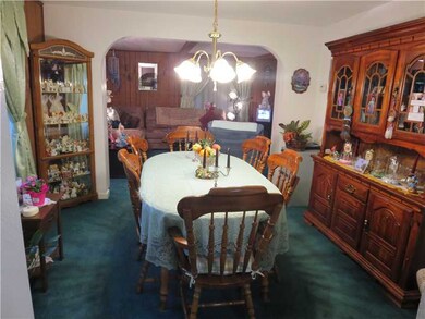Dining Room. Large dining room