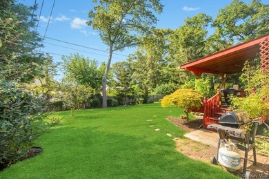 412 No Tree Rd, Centereach, NY 11720 - photo 4