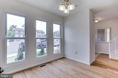 7022 Cipriano Woods Ct, Lanham, MD 20706 - photo 7