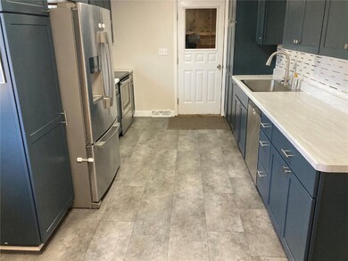 102 N 8th Ave, Vinton, IA 52349 - photo 7