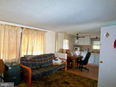 13 Mockingbird Ln, Phoenixville, PA 19460 - photo 5