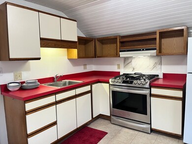 132 Park St unit 4, North Reading, MA 01864 - photo 5