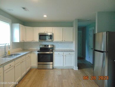 2127 Fowler St unit B, Wilmington, NC 28403 - photo 6