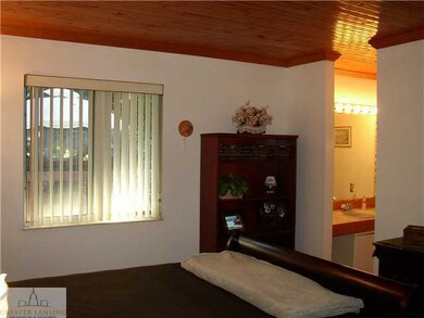 831 W Northrup St, Lansing, MI 48911 - photo 6