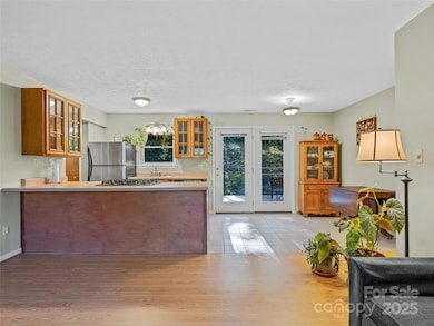 5 W Cove St, Weaverville, NC 28787 - photo 7