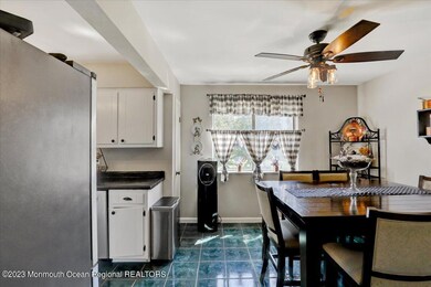 367 Middlewood Rd, Middletown, NJ 07748 - photo 6