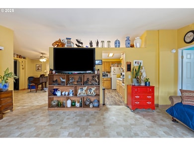 227 Lapp Ln, Roseburg, OR 97471 - photo 6