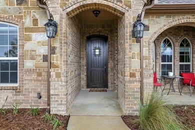 201 Scenic Wood Dr, Azle, TX 76020 - photo 5