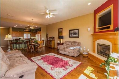 14156 Pinnacle Pointe Dr, Clive, IA 50325 - photo 5