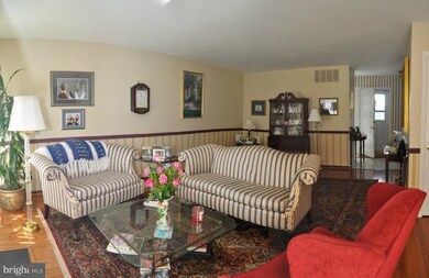 507 Chatterton Rd, Lutherville Timonium, MD 21093 - photo 2