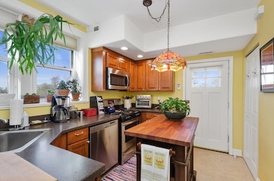 6246 N Richmond St, Chicago, IL 60659 - photo 5