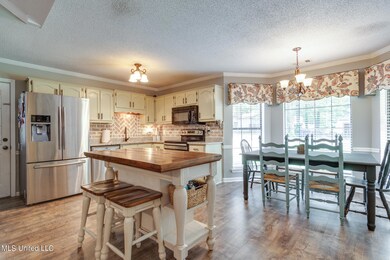 7345 Mockingbird Lane-13