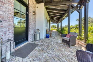 004_Front Entry