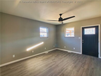 1212 Moore Ave, Dunbar, WV 25064 - photo 4