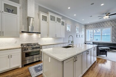 833 E 26th St, Houston, TX 77009 - photo 3