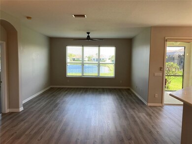 LIVING / DINING ROOM