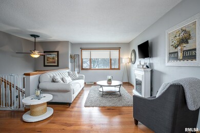 2806 E 35th St, Davenport, IA 52807 - photo 6