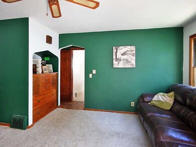 545 N Dexter Dr, Lansing, MI 48910 - photo 6