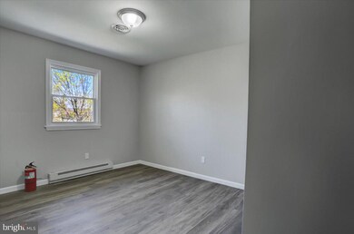 3564 Gregway Dr, Chambersburg, PA 17202 - photo 6