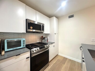 400 E 30th St unit 101, Austin, TX 78705 - photo 7
