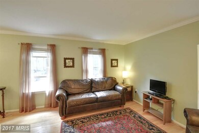 9968 Hemlock Woods Ln, Burke, VA 22015 - photo 5